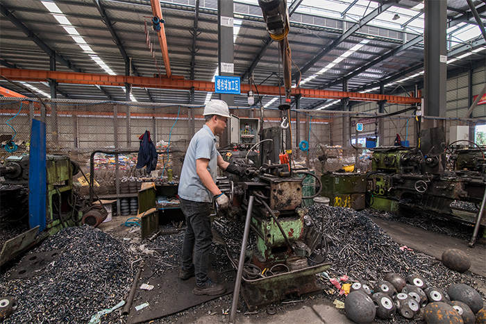 晋中网架配件-螺栓球加工车间